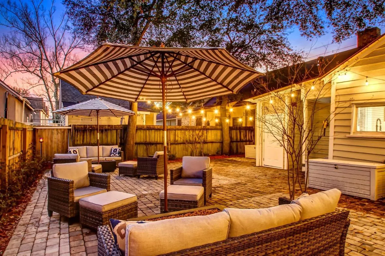 Historic 1892 Savannah Cottage Near Forsyth Park Tatil Evi